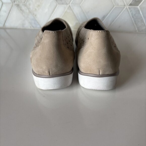 Munro Size 7.5M Gray Taupe Suede Perforated Leather Holes Ridley Skipper Nubuck - Picture 5 of 10